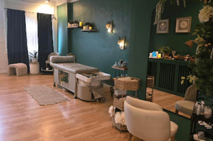 Royal Beauty Studio